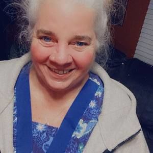 Meet your Posher, Debra